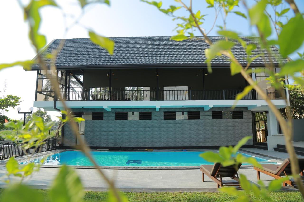 3R Resort Негомбо Екстериор снимка